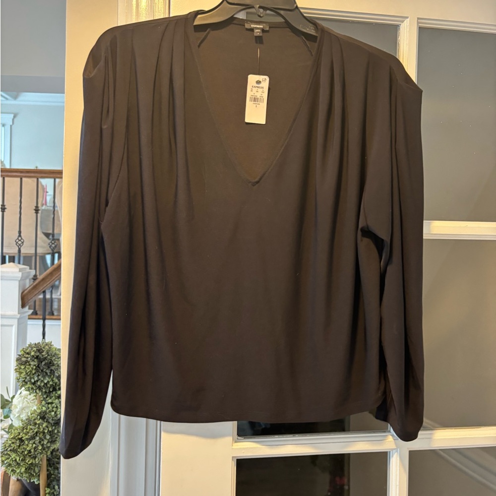 Women's Black Long Sleeve Top - Express Fashion - Size Small NWT